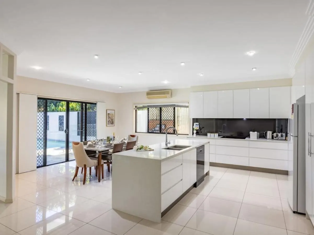 Seaside Modern And Luxurious Mansion With Pool Villa Wellington Point Holiday home