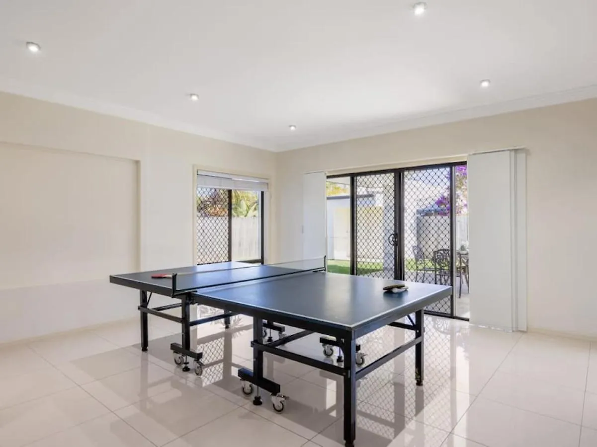 Seaside Modern And Luxurious Mansion With Pool Villa Wellington Point